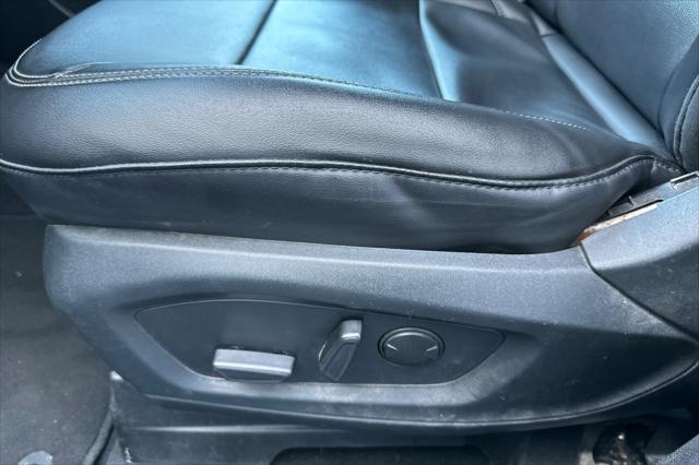 Photo of 2023 Black Metallic Ford Explorer