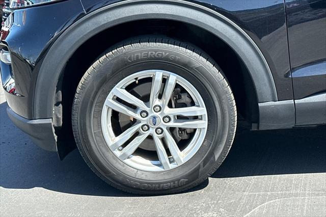 Photo of 2023 Black Metallic Ford Explorer