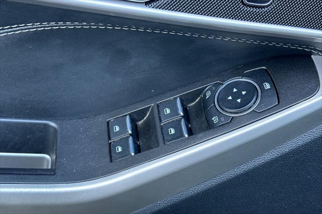 Photo of 2023 Black Metallic Ford Explorer