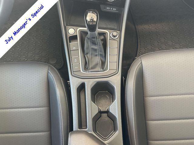 Photo of 2023 Gray Volkswagen Jetta