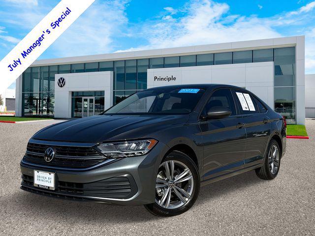 Photo of 2023 Gray Volkswagen Jetta