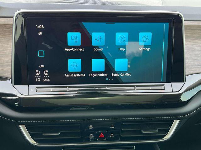 Photo of 2025 Pure Gray Volkswagen Atlas