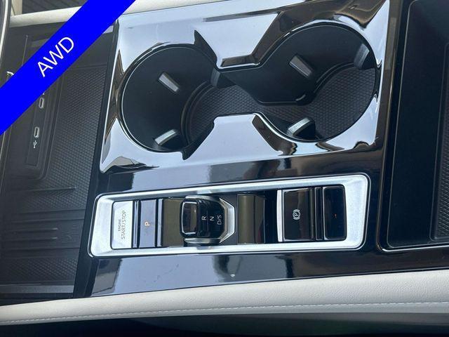 Photo of 2025 Mountain Lake Blue Metallic Volkswagen Atlas