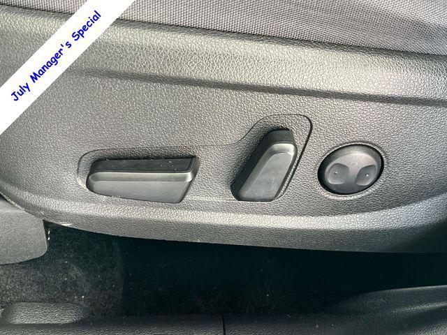 Photo of 2022 Quartz White Hyundai SANTA FE
