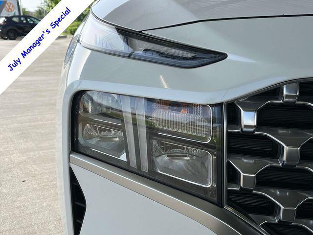 Photo of 2022 Quartz White Hyundai SANTA FE