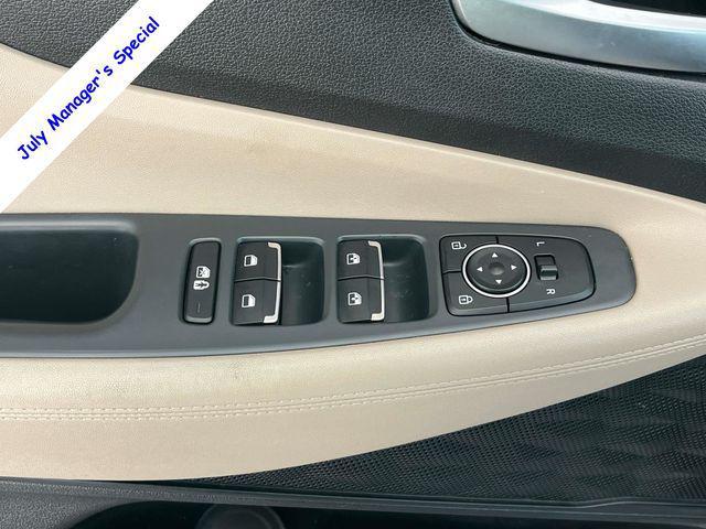 Photo of 2022 Quartz White Hyundai SANTA FE