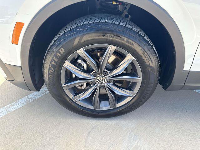 Photo of 2024 White Volkswagen Tiguan
