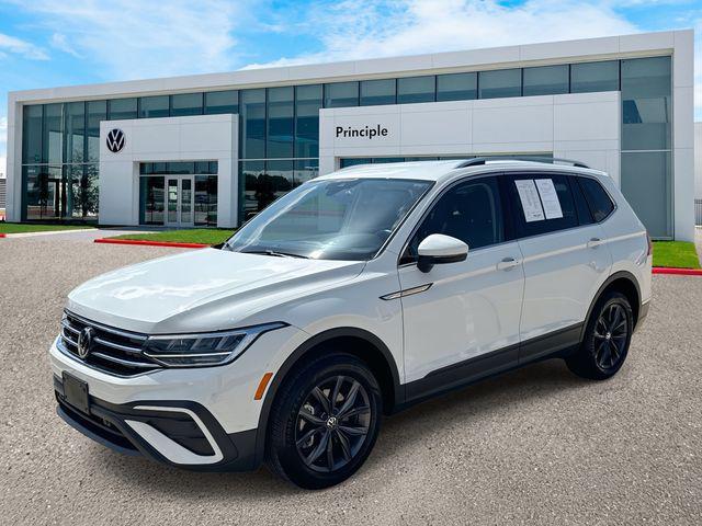 Photo of 2024 White Volkswagen Tiguan