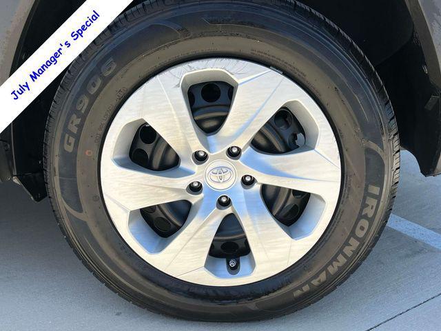 Photo of 2021 Gray Toyota RAV4