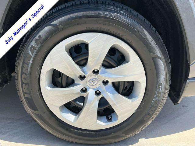 Photo of 2021 Gray Toyota RAV4