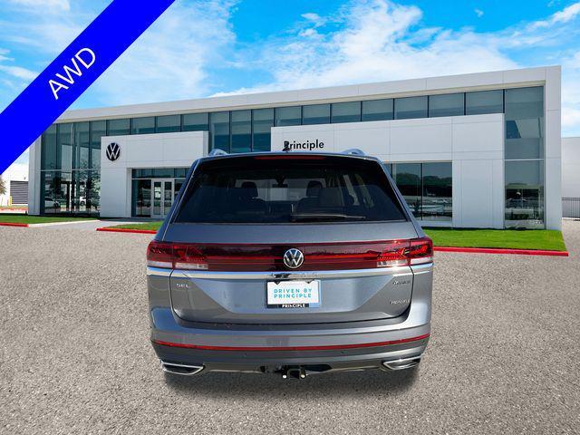 Photo of 2025 Platinum Gray Metallic Volkswagen Atlas