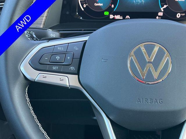 Photo of 2025 Platinum Gray Metallic Volkswagen Atlas