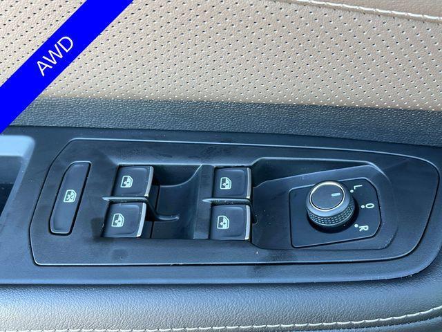 Photo of 2025 Platinum Gray Metallic Volkswagen Atlas
