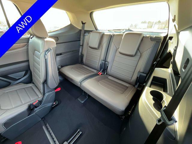 Photo of 2025 Platinum Gray Metallic Volkswagen Atlas