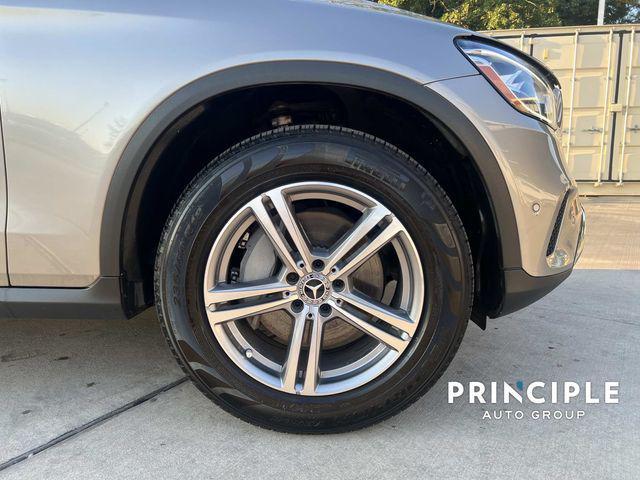 Photo of 2021 Mojave Silver Metallic Mercedes-Benz GLC 300