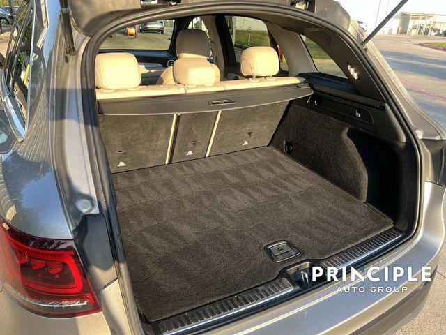Photo of 2021 Mojave Silver Metallic Mercedes-Benz GLC 300