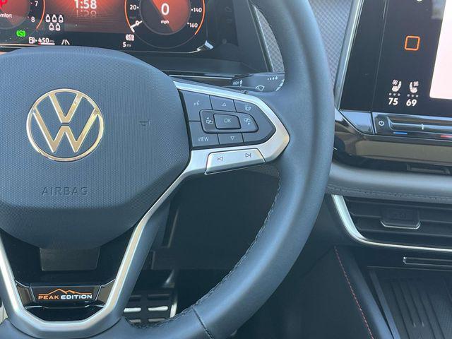 Photo of 2025 Avocado Green Pearl Volkswagen Atlas