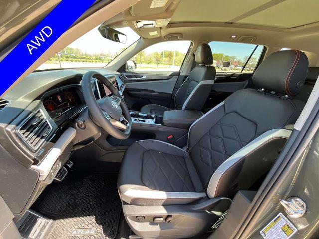 Photo of 2025 Avocado Green Pearl Volkswagen Atlas