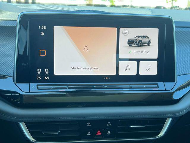 Photo of 2025 Avocado Green Pearl Volkswagen Atlas