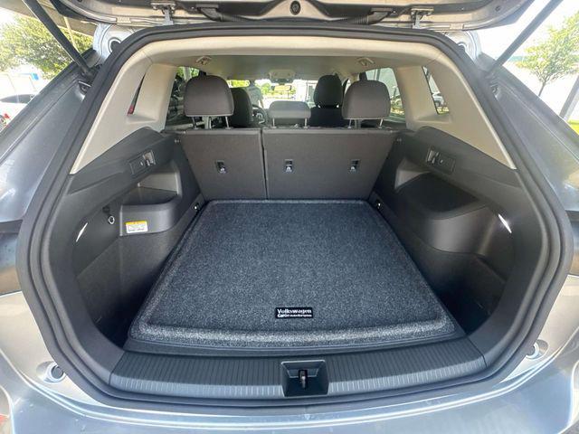 Photo of 2025 Pyrite Silver Metallic Volkswagen Tiguan