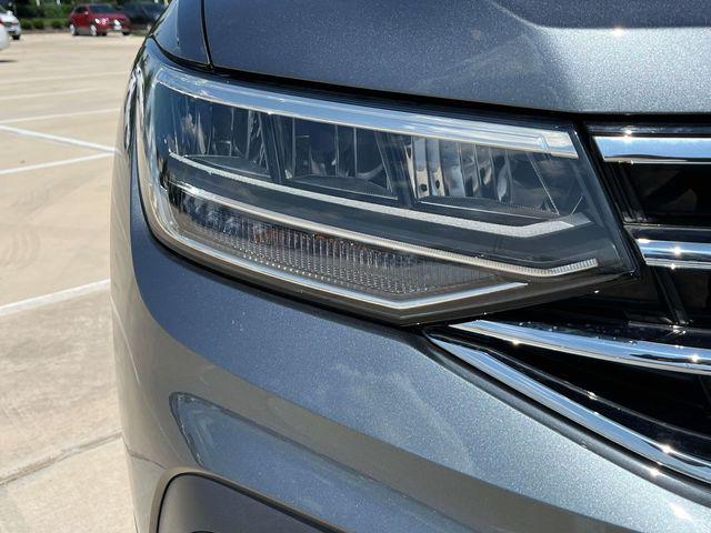 Photo of 2024 Platinum Gray Metallic Volkswagen Tiguan
