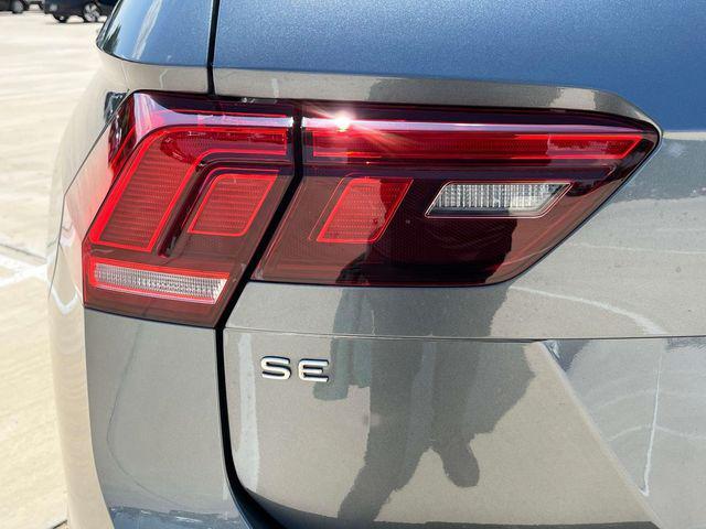 Photo of 2024 Platinum Gray Metallic Volkswagen Tiguan