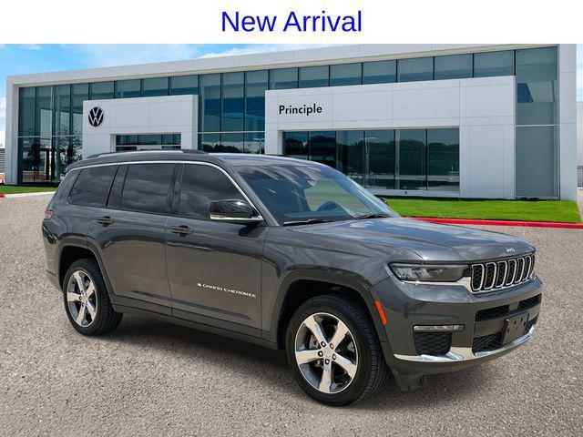 Photo of 2021 Baltic Gray Metallic Clearcoat Jeep Grand Cherokee L