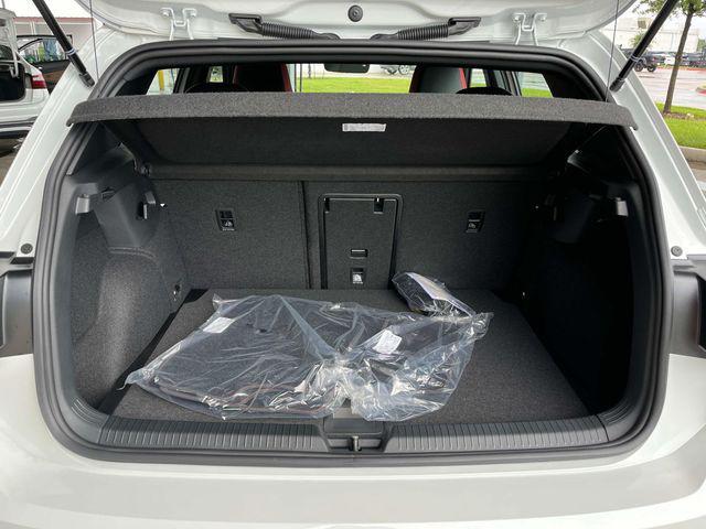 Photo of 2025 Opal White Pearl Volkswagen Golf GTI