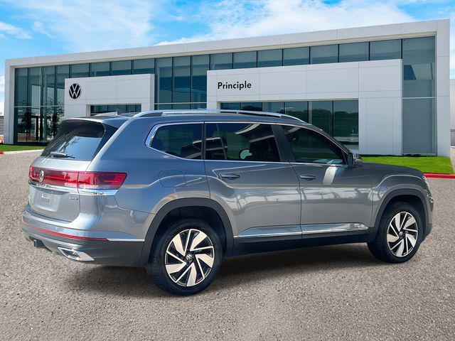 Photo of 2025 Platinum Gray Metallic Volkswagen Atlas