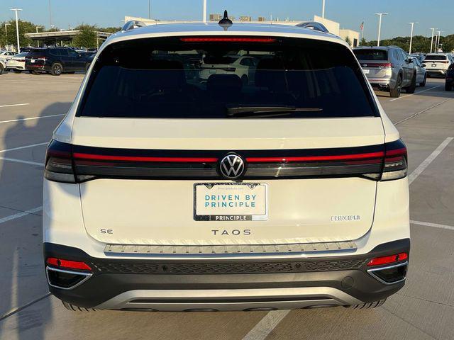 Photo of 2025 Pure White Volkswagen Taos
