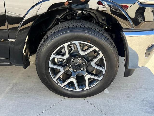 Photo of 2025 Diamond Black RAM 1500