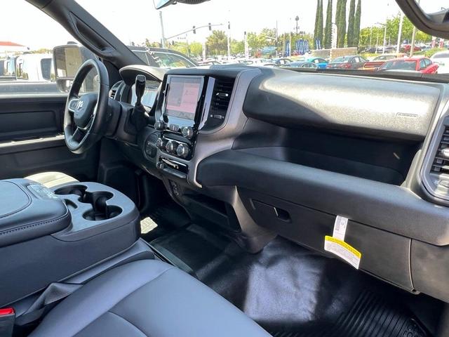 Photo of 2025 Diamond Black RAM 2500