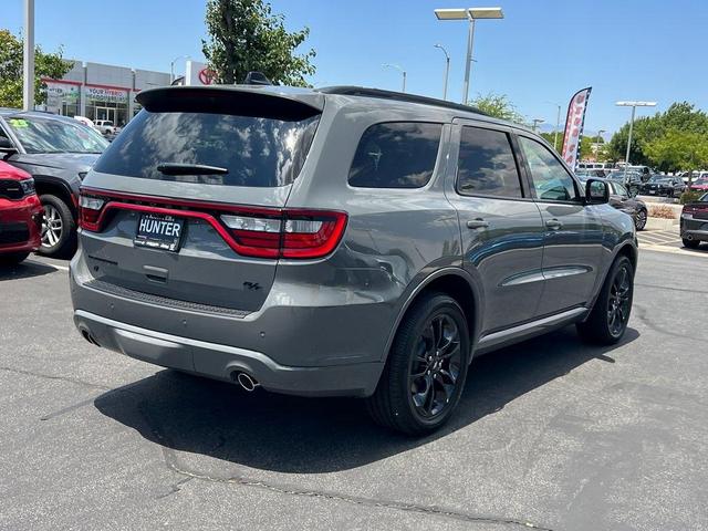 Photo of 2025 Destroyer Gray Clearcoat Dodge Durango