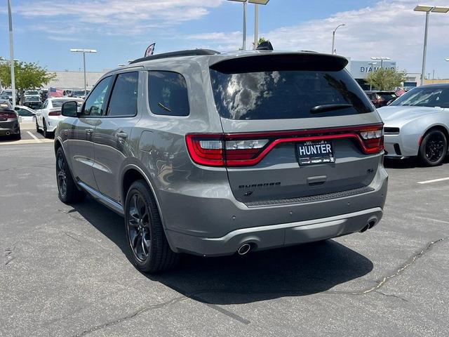 Photo of 2025 Destroyer Gray Clearcoat Dodge Durango