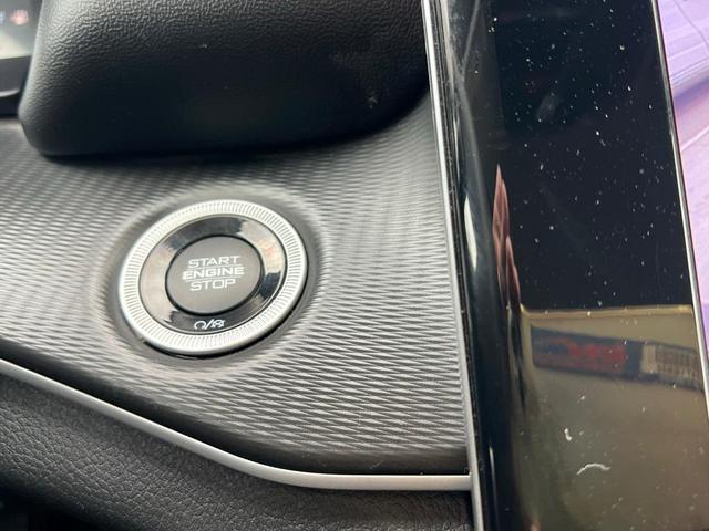 Photo of 2023 Metallic Jeep Grand Cherokee L