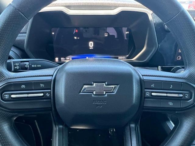 Photo of 2024 Summit White Chevrolet Colorado
