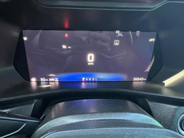 Photo of 2024 Summit White Chevrolet Colorado