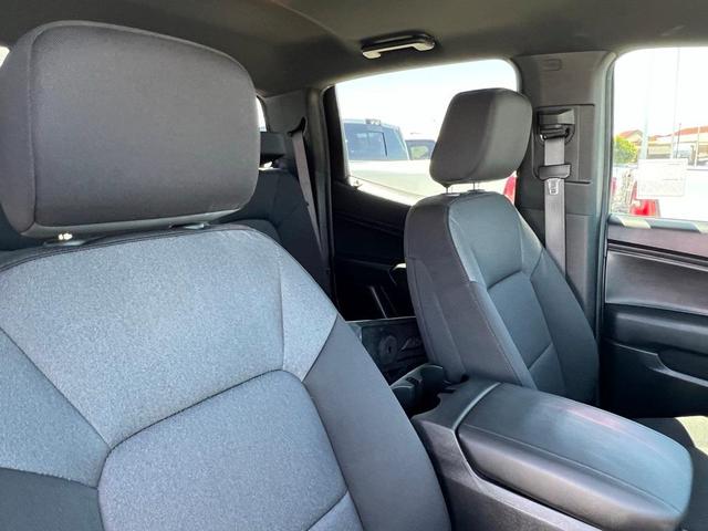 Photo of 2024 Summit White Chevrolet Colorado