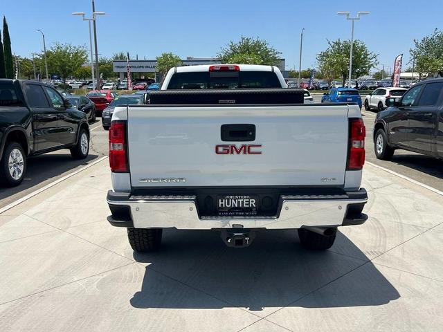 Photo of 2019 Summit White GMC Sierra 2500