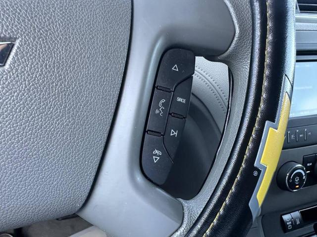 Photo of 2017 Silver Ice Metallic Chevrolet Traverse