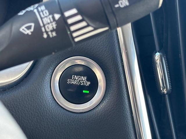 Photo of 2018 Gray Chevrolet Traverse