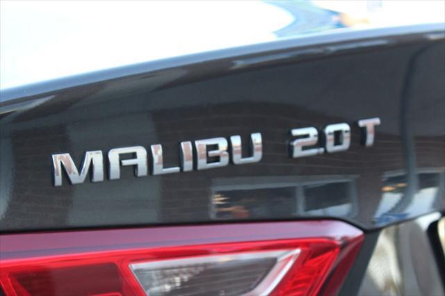 Photo of 2017 Pewter Chevrolet Malibu