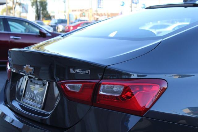 Photo of 2017 Pewter Chevrolet Malibu