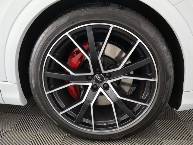 Photo of 2022 Glacier White Audi SQ8