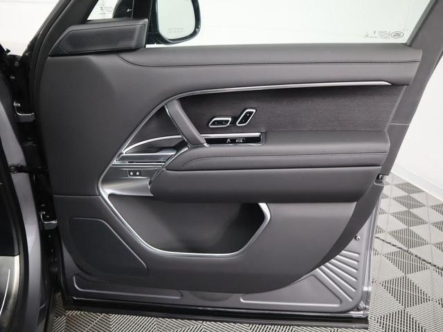 Photo of 2025 Eiger Grey Metallic Land Rover Range Rover