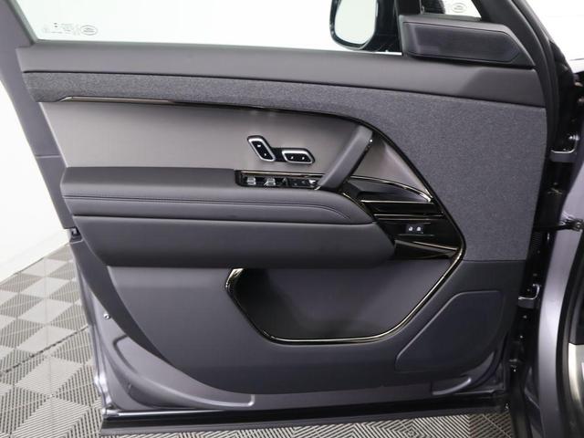 Photo of 2025 Eiger Gray Metallic Land Rover Range Rover Sport