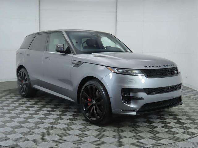 Photo of 2025 Eiger Gray Metallic Land Rover Range Rover Sport