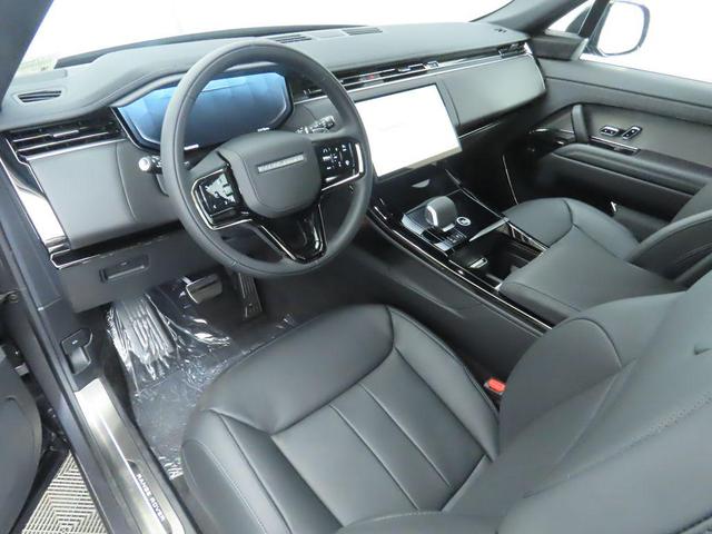 Photo of 2025 Eiger Gray Metallic Land Rover Range Rover Sport