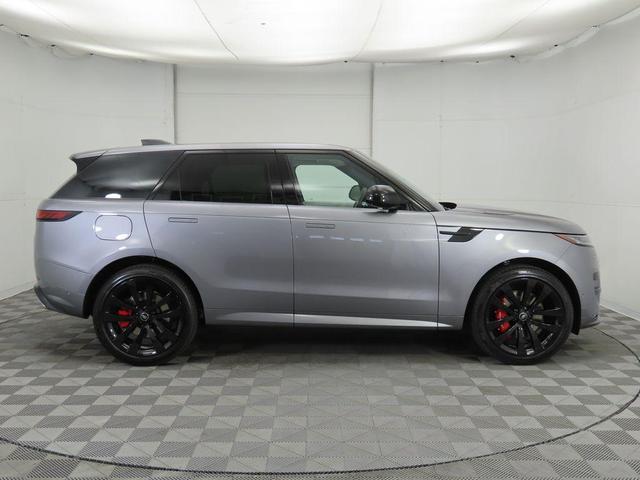 Photo of 2025 Eiger Gray Metallic Land Rover Range Rover Sport