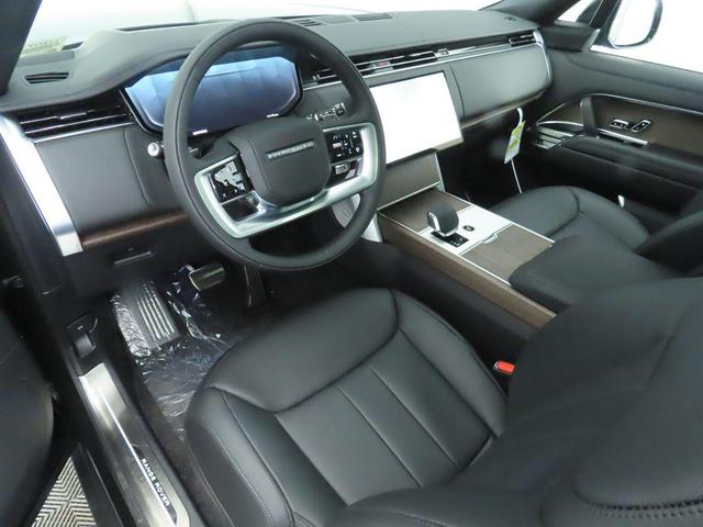 Photo of 2025 Carpathian Gray Premium Metallic Land Rover Range Rover